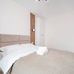 Srebrzynska Superior By Bookinghost Apartment Lodz