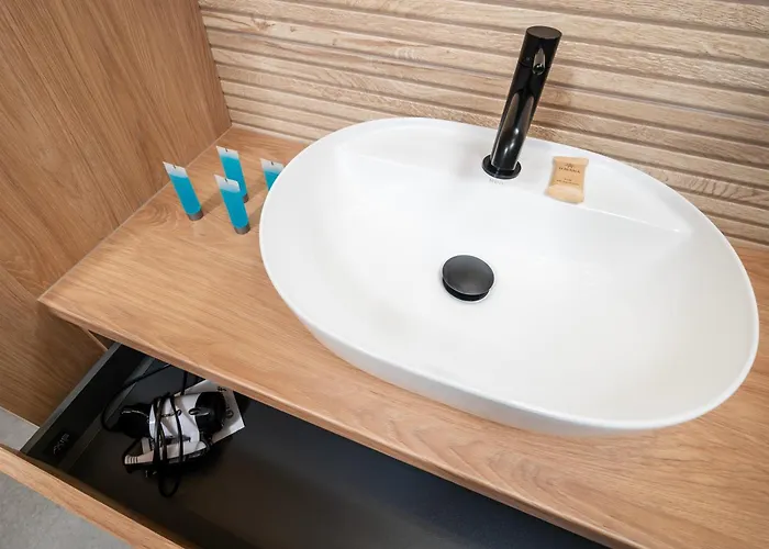 Srebrzyńska Superior By Bookinghost Łódź