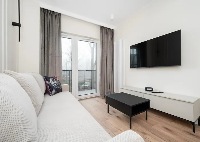 Srebrzyńska Superior By Bookinghost Łódź